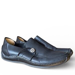 RIEKER ladies slip on leather walking shoe excellent condition US size 10/10.5.